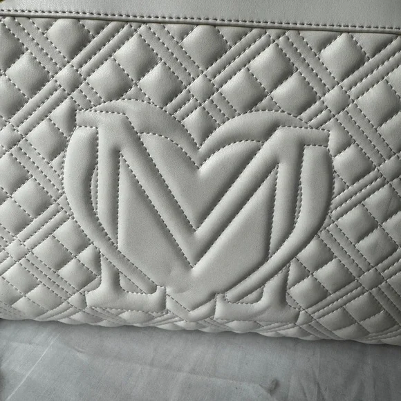 Love Moschino Cream Quilted Shoulder Bag - Picture 4 of 7